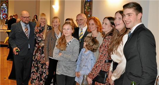 Mittelpunkt einer großen Familie: Der Jerstedter Liberale Christian Rehse gehört seit einem halben Jahrhundert dem Goslarer Rat an. Fotos: Heine