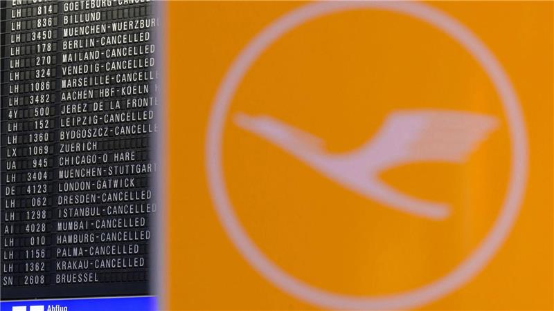 Mitten in den Ufo-Streik platzte die Nachricht, dass sich der Konzern mit der Konkurrenz-Gewerkschaft Verdi auf einen Tarifabschluss für die neue Tochtergesellschaft City Airlines geeinigt hat.