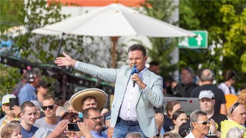 Moderator und Schlagersänger Stefan Mross hat die Sendung über Jahrzehnte geprägt. (Archivbild)
