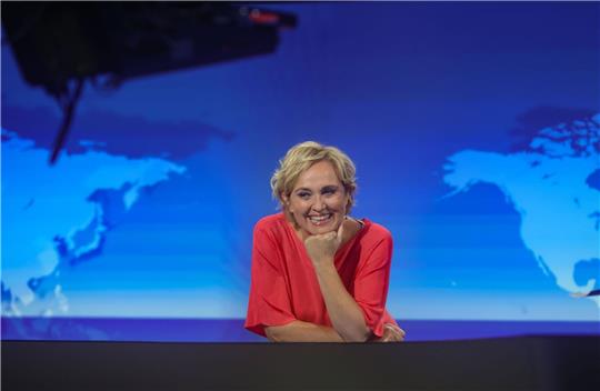 Moderatorin Caren Miosga könnte im Ersten auf Anne Will folgen.