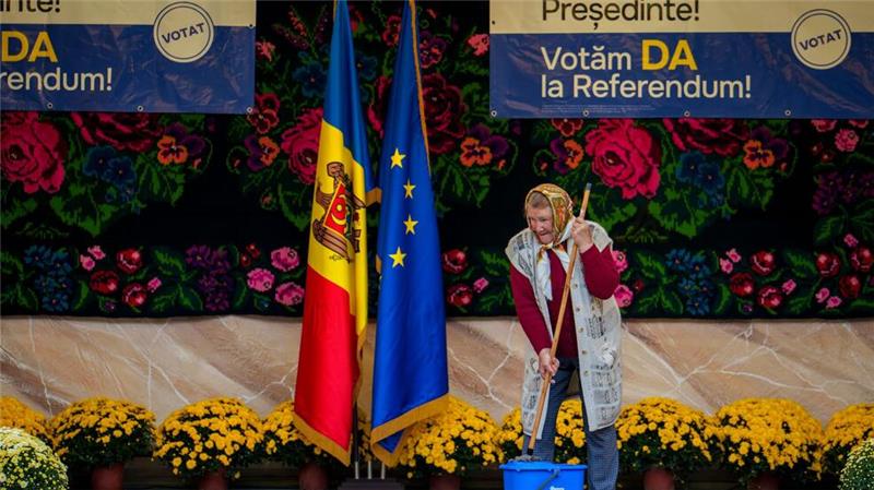 Wahl in Moldau für Präsidentenamt und EU-Kurs gestartet Moldau ist wie die Ukraine EU-Beitrittskandidat.