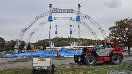 Lions, tigers and acrobats: That's what Circus Krone in Goslar offers