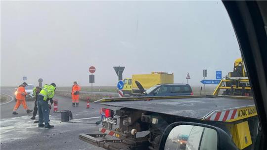 Montagmorgen ereignete sich ein Unfall auf der A7-Auffahrt Rhüden.
