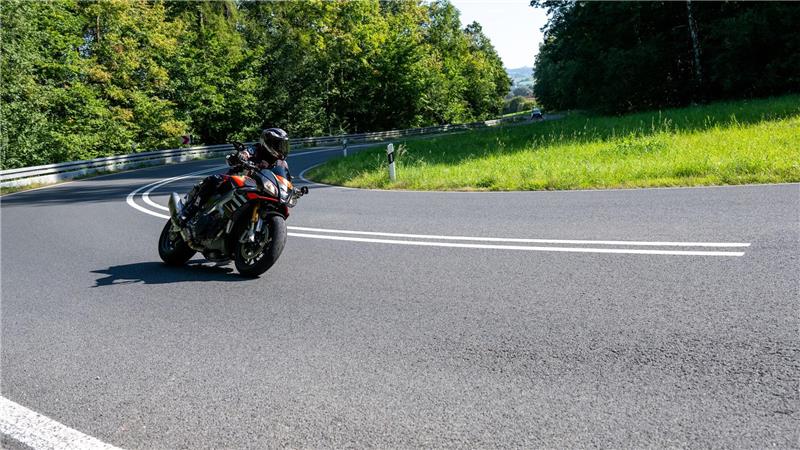 Im Süden gibt es die meisten Motorräder Motorradfahrer in Bayern - der Freistaat hat die höchste Dichte an zweirädrigen Kfz.