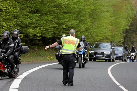 Motorradkontrollen am Auerhahn bei Hahnenklee auf der B 241. Foto: Neuendorf