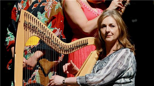 Moya Brennan gilt als Pionierin des keltischen Fusion-Sounds. (Archivbild)