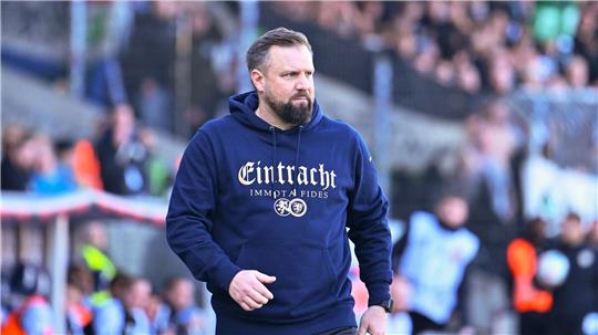 Muss in Braunschweig gehen: Trainer Heiner Backhaus. (Archivbild)