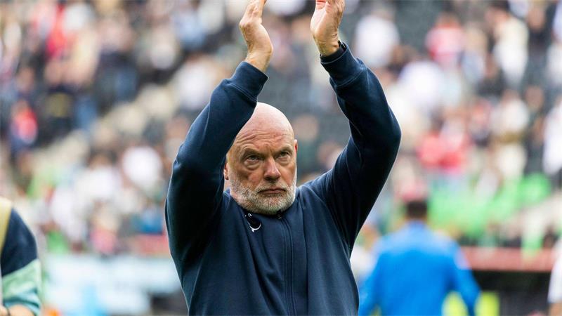 Muss möglicherweise um seinen Job bangen: Bochums Trainer Uwe Rösler. (Archivbild) 