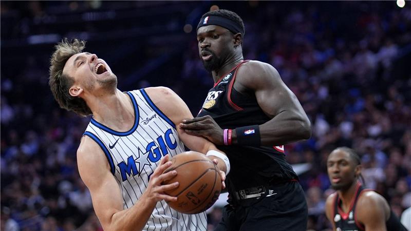 Musste mit Orlando eine Niederlage in Philadelphia hinnehmen: Franz Wagner (li).