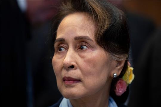 Myanmars entmachtete Regierungschefin Aung San Suu Kyi erhielt 1991 für ihren Einsatz gegen Unterdrückung und soziale Ungerechtigkeit den Friedensnobelpreis.