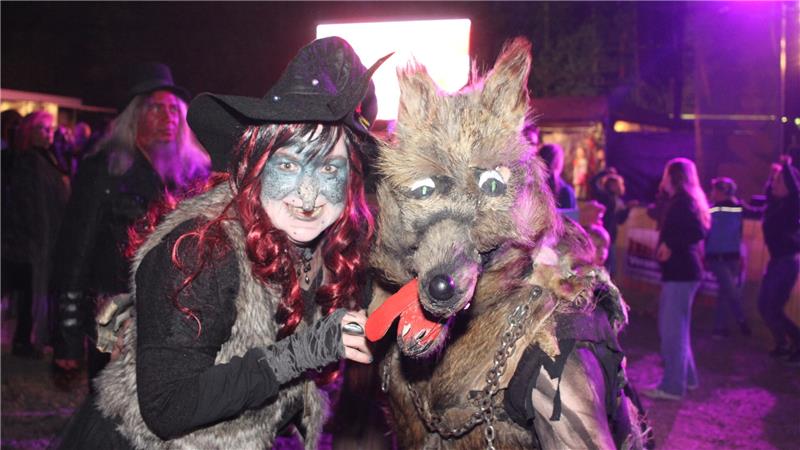 Mystische Gestalten bringt die Walpurgisnacht in Wolfshagen hervor.