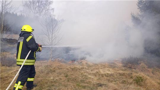 Nach 45 Minuten meldet die Feuerwehr Clausthal-Zellerfeld „Feuer aus“.