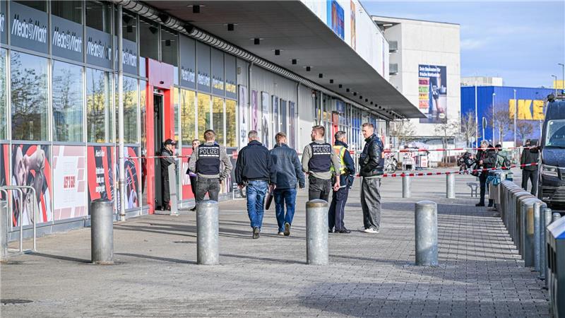 Nach Angaben der Beamten besteht für die Öffentlichkeit keine Gefahr. 