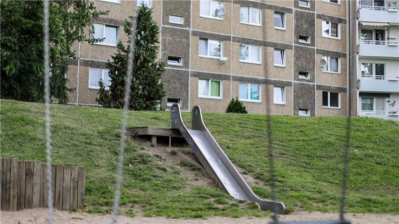 Nach Angaben der Landesarmutskonferenz lag die Armutsgefährdungsquote von Kindern mit Migrationshintergrund 2024 bei rund 36 Prozent und damit deutlich höher als bei Kindern ohne Migrationshintergrund. (Symbolbild)