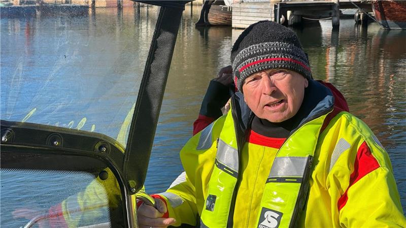 Nach Aussage von Umweltminister Till Backhaus stammte das Netz, das der Buckelwal bei seinem Auftauchen im Hafen von Wismar Anfang März mitführte, nicht von der Küste von MV.