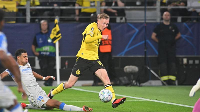 BVB besiegt Villarreal mit Mühe und sorgt sich um Karetsas Nach Beiers Hereingabe fiel das 1:0.