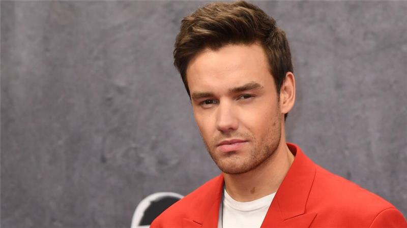 Fünf Anklagen wegen Tod von Popstar Liam Payne Nach Liam Paynes tödlichem Sturz von einem Hotelbalkon wurden fünf Menschen in Argentinien angeklagt.