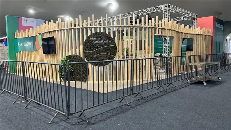 Nach dem Brand am Donnerstag wurde auch der deutsche Pavillon gesperrt.