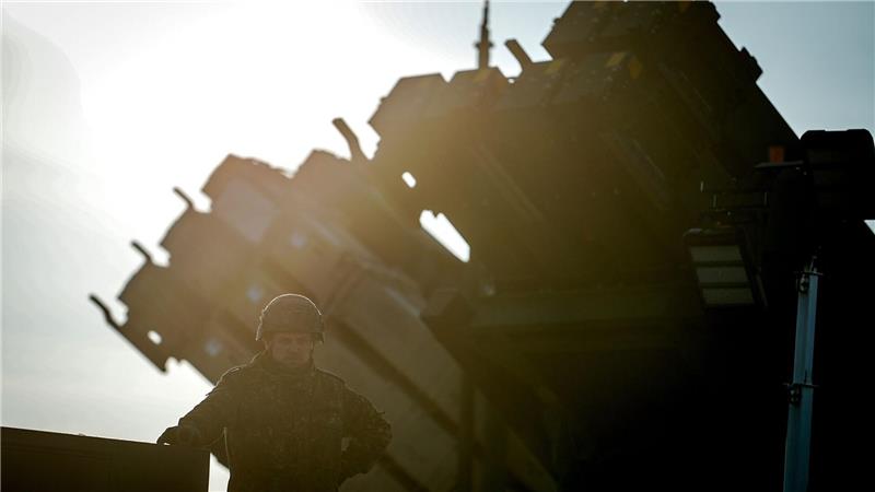 Nato reagiert mit Militäroperation auf russische Drohnen Nach dem Eindringen russischer Drohnen in den Luftraum der Nato will die Nato die Schutzmaßnahmen an der Ostflanke noch einmal verbessern. (Archivbild)
