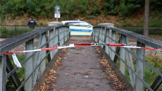 Nach dem Fund der Leiche eines 37-Jährigen kann die Polizei die Tatzeit eingrenzen. 