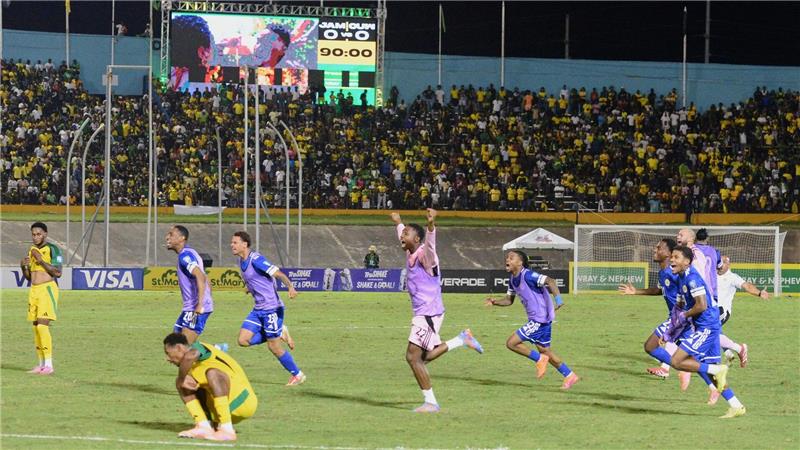 Nach dem Schlusspfiff gab es kein Halten mehr! Curaçao ist erstmals bei der Fußball-WM dabei.