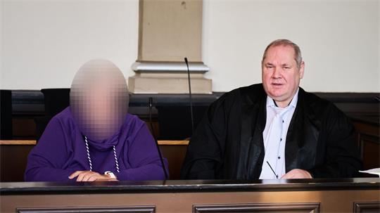 Nach dem Tod eines ungeborenen Babys: Der Verteidiger der verurteilten Hebamme legt Revision ein. (Archivbild)