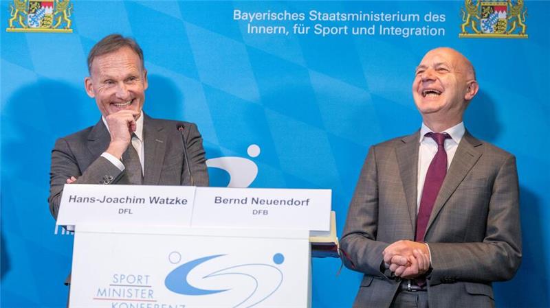 Nach dem Treffen wirkten Hans-Joachim Watzke (links) und Bernd Neuendorf gelöster als davor.