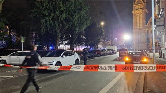 Nach dem Vorfall in der Gießener Innenstadt mit vier Verletzten hat die Polizei neue Ermittlungsergebnisse genannt. 