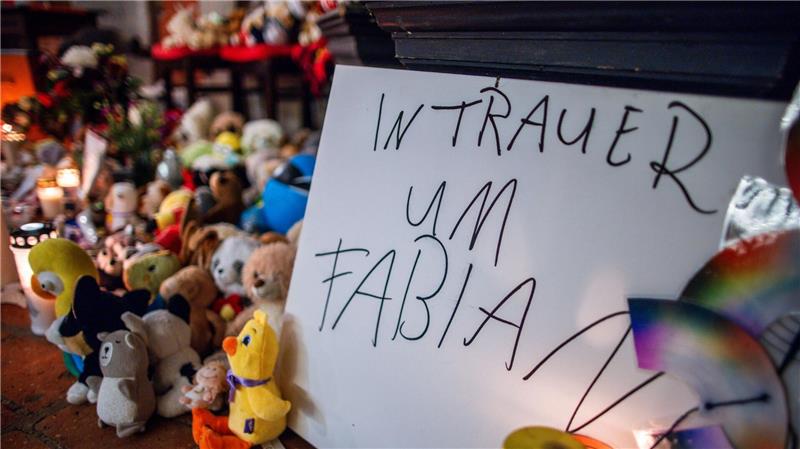 Vier Wochen nach gewaltsamem Tod von Fabian Frau in Haft Nach dem gewaltsamen Tod des achtjährigen Fabian aus Güstrow war die Bestürzung weit über Mecklenburg-Vorpommern hinaus groß. (Symbolbild)