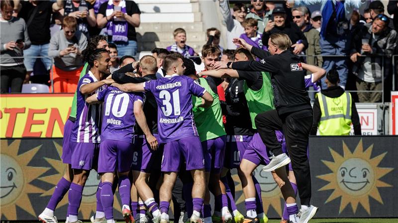 Nach dem späten Siegtor gegen Verl kannte der Jubel beim VfL Osnabrück keine Grenzen.