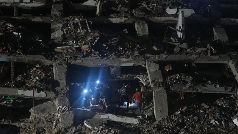 Nach den Erdbeben in Venezuela - Suche nach Verschütteten