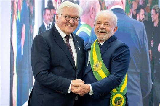 Nach der Amtseinführung: Bundespräsident Frank-Walter Steinmeier und der brasilianische Präsidenten Luis Inacio Lula da Silva.