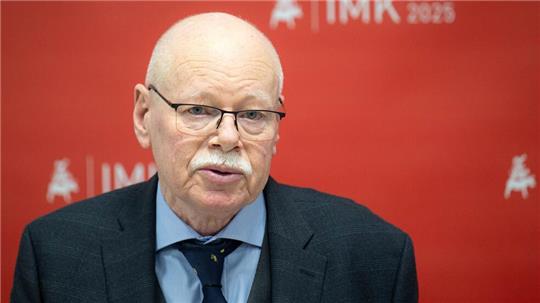 Nach der Gewalttat in Aschaffenburg mit zwei Toten haben die Innenminister der Länder und des Bundes über die Sicherheitslage in Deutschland beraten. 