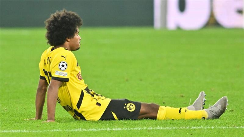 Berauschende Adeyemi-Gala mit Sorgen: BVB entzaubert Celtic Nach der Pause war die Adeyemi-Show beendet.