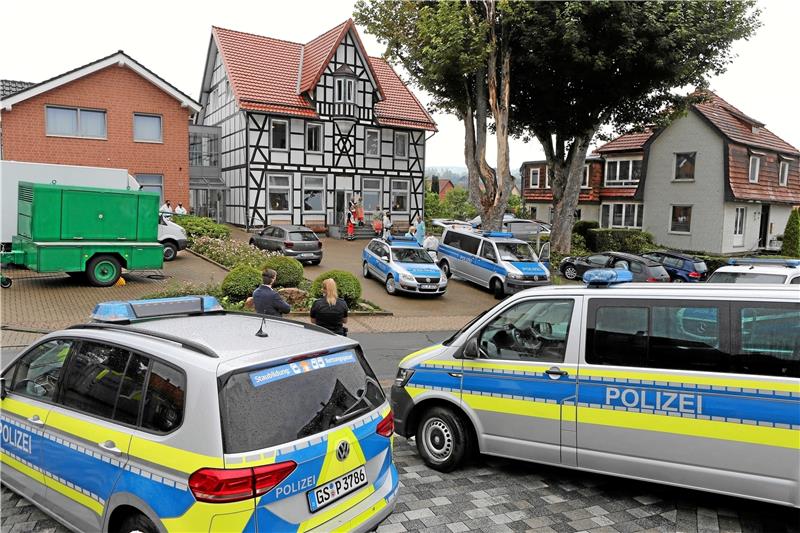 Nach der Razzia im Sommer 2020 (unser Bild) steht das Seniorenheim in Wolfshagen weiter im Blick der Staatsanwaltschaft.  Archivfoto: Neuendorf