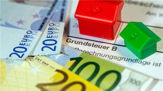 Nach der Reform der Grundsteuer B müssen manche Grundstückseigentümer deutlich mehr zahlen. Die Goslarer SPD fordert eine Härtefallregelung.