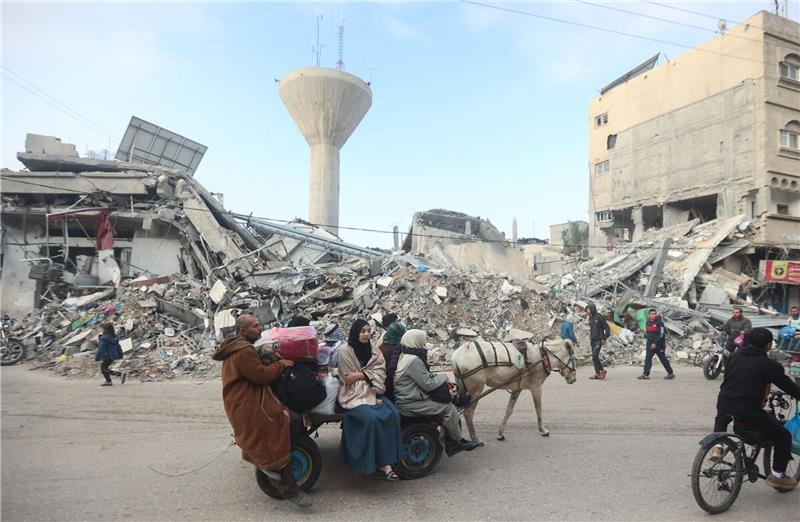 Bombardments im Süden Gazas: Wo sollen die Menschen hin? Nach der Wiederaufnahme der israelischen Angriffe wissen Anwohner im Gazastreifen häufig nicht wohin.