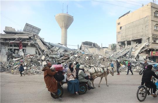 Nach der Wiederaufnahme der israelischen Angriffe wissen Anwohner im Gazastreifen häufig nicht wohin.
