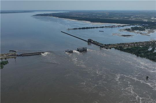 Nach der Zerstörung des Kachowka-Staudamms im Kriegsgebiet im Süden der Ukraine können sich die Böden auch wieder erholen, so ein Experte.