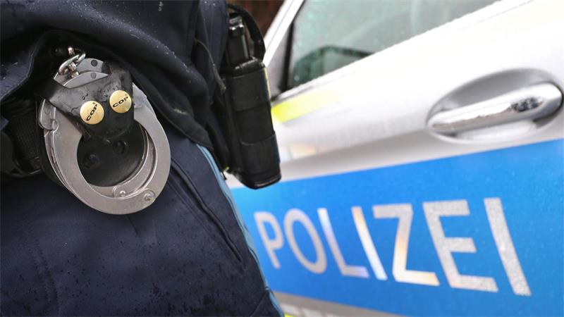 Nach einem Diebstahl nimmt die Polizei in Celle eine Prostituierte fest. (Symbolbild)