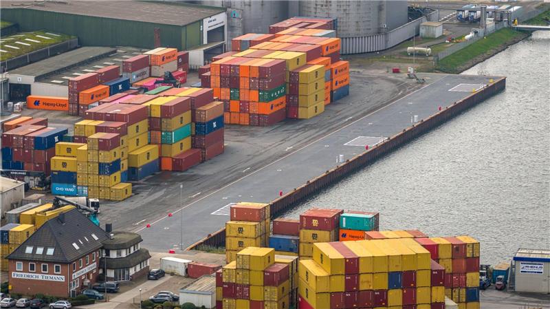 Nach einem Jahr Bauzeit ist die neue Kaje fertig.