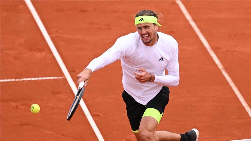 Fan-Vorfall und Comeback: Zverev im Halbfinale von München Nach einem verpatzten ersten Satz gelingt Alexander Zverev das Comeback.