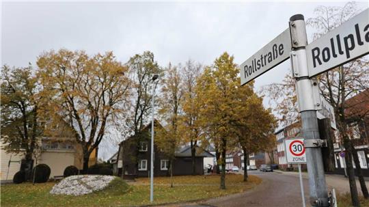 Nach einer Auseinandersetzung in der Rollstraße in Clausthal-Zellerfeld befindet sich der Täter noch auf der Flucht. Foto: Neuendorf