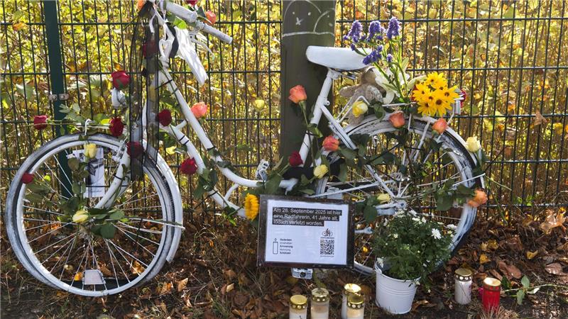 Nach vorläufiger Statistik war jeder sechste (16,4 Prozent) im Straßenverkehr getötete Mensch mit dem Fahrrad unterwegs. (Archivbild)