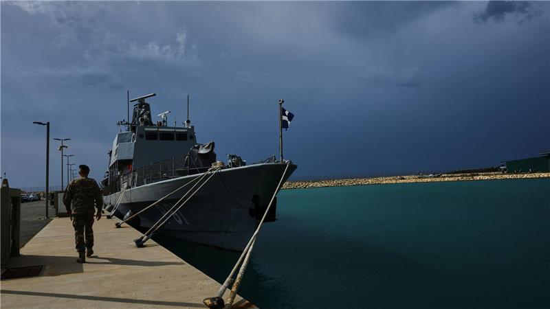 Nachdem im März eine iranische Drohne auf einem britischen Stützpunkt in Zypern eingeschlagen war, befinden sich auf der Insel auch Einheiten aus Frankreich, Griechenland und anderen EU-Staaten. 