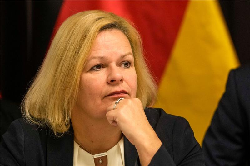 Hamas-Mitglieder vereinzelt auch in Niedersachsen Nancy Faeser (SPD), Bundesministerin für Inneres und Heimat, nimmt an einer Pressekonferenz teil.