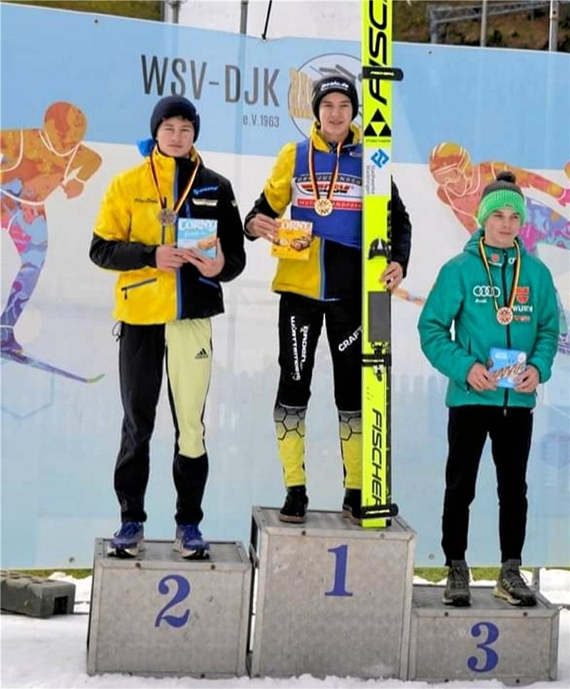Harzer Skispringer Nando Riemann landet auf dem Podest Nando Riemann vom WSV Braunlage bringt eine Bronzemedaille aus Rastbüchl mit. Foto: Privat