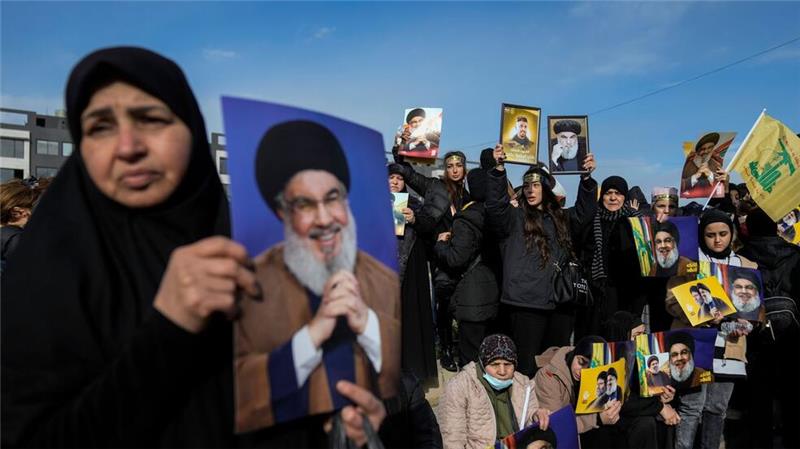 Hunderttausende bei Beerdigung von Hisbollah-Chef Nasrallah Nasrallahs Tod hat eine Lücke gerissen - nicht nur in die Hierarchie der Hisbollah, auch in ihre Identität.