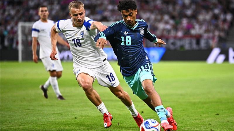 Nathaniel Brown (r.) zeigte gegen Finnland eine gute Leistung. 