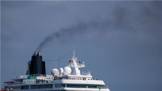 Naturschutzbund kritisiert Klimaschutz in der Kreuzfahrtbranche. (Archivbild)